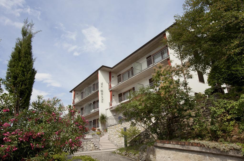 Residence Le Balze مالتشيزينيه المظهر الخارجي الصورة
