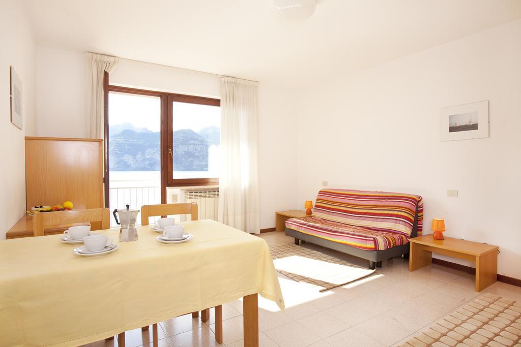 Residence Le Balze مالتشيزينيه الغرفة الصورة