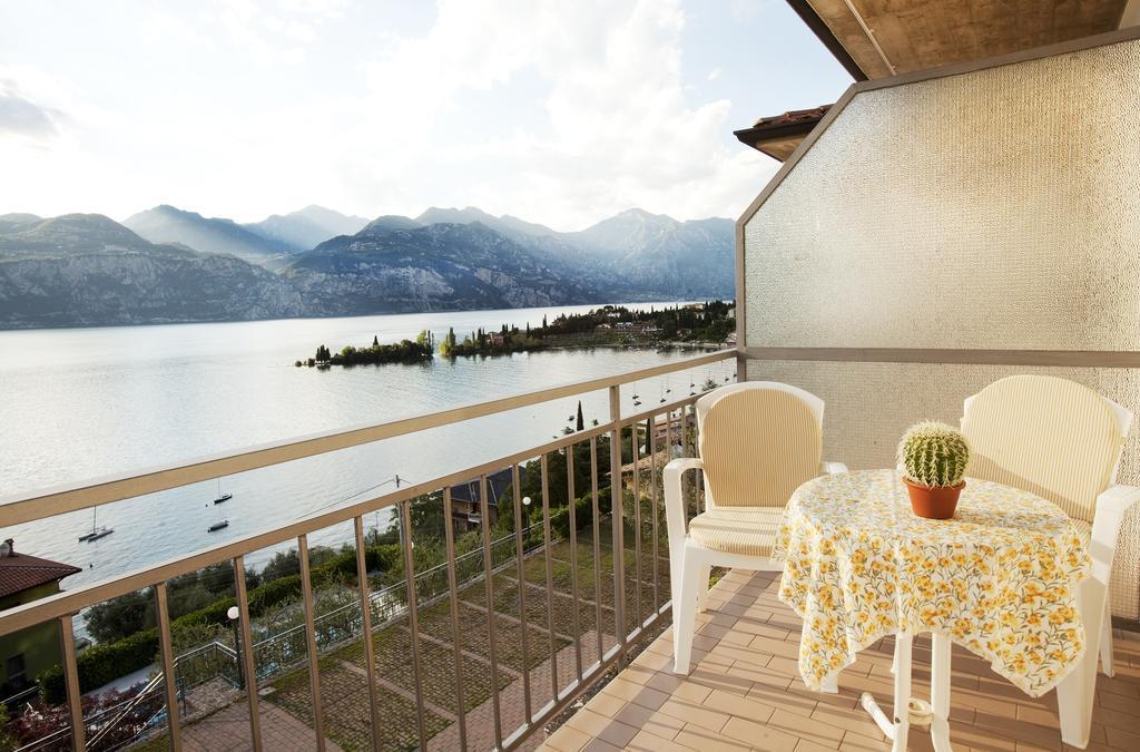 Residence Le Balze مالتشيزينيه الغرفة الصورة